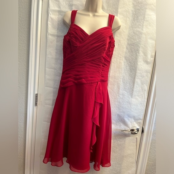 Jasmine Bridal B2 formal red cascade dress Sz-10. S20 - Picture 2 of 14